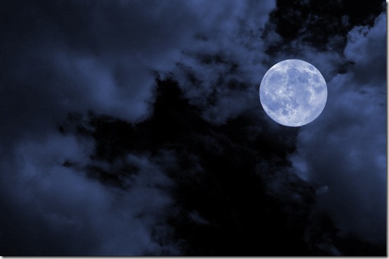 Blue_moon_by_StamatisGR